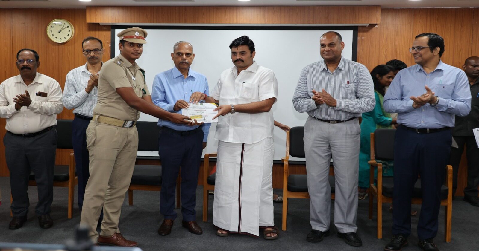வனவிலங்கு பாதுகாப்பு மற்றும் தடயவியல்!.. சான்றிதழ்களை வழங்கினார் அமைச்சர்
