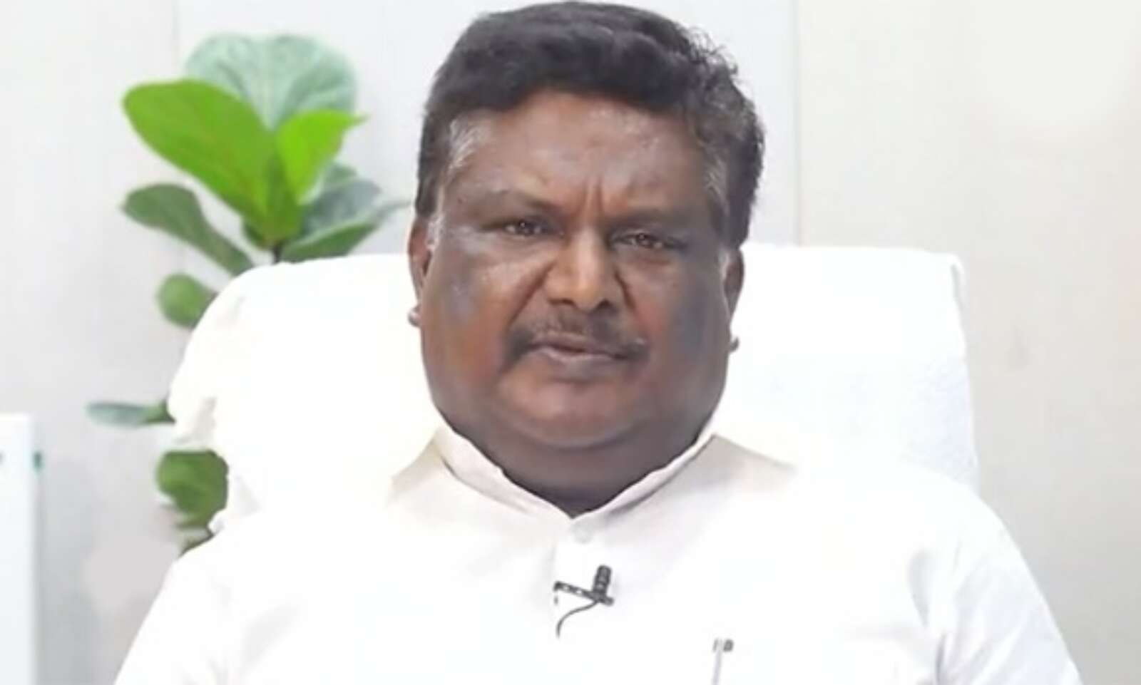 ரூ.500 கோடியில் 552 புதிய தாழ்தள பேருந்துகளை கொள்முதல் செய்ய உற்பத்தியாளர்களுக்கு ஆணை; அமைச்சர் சிவசங்கர்