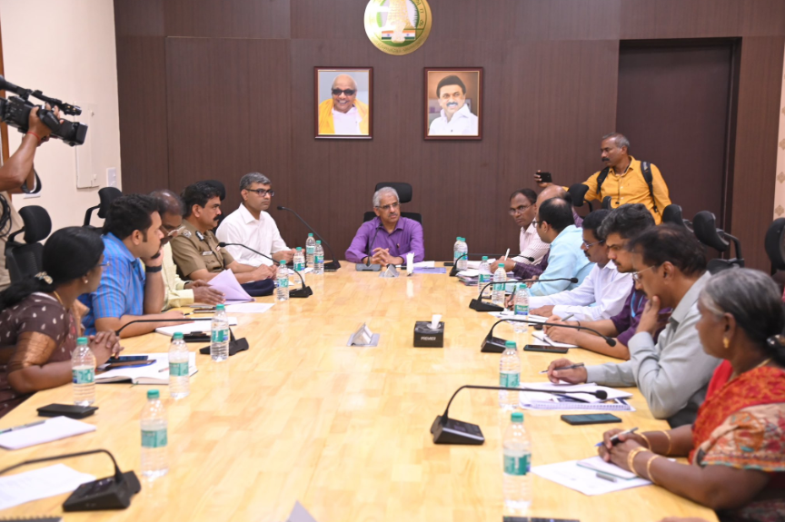 "கலைஞர் நூற்றாண்டு பேருந்து முனையத்தில் " உயர் அலுவலர்களுடன் ஆலோசனைக் கூட்டம்!