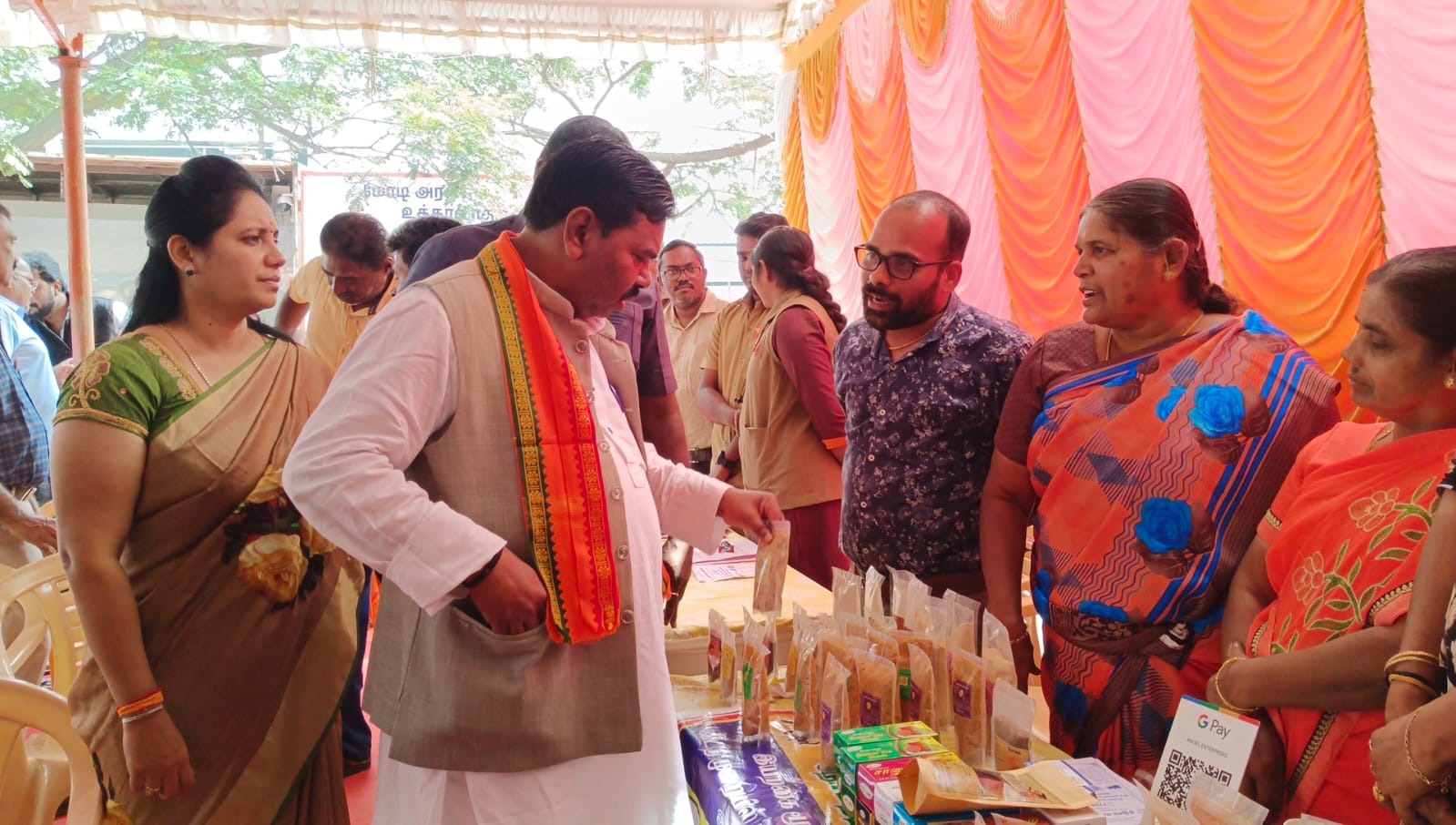 பிரதமரின் வீட்டுவசதித் திட்டத்தால் பழங்குடியினர் அதிக அளவில் பயனடைகின்றனர்