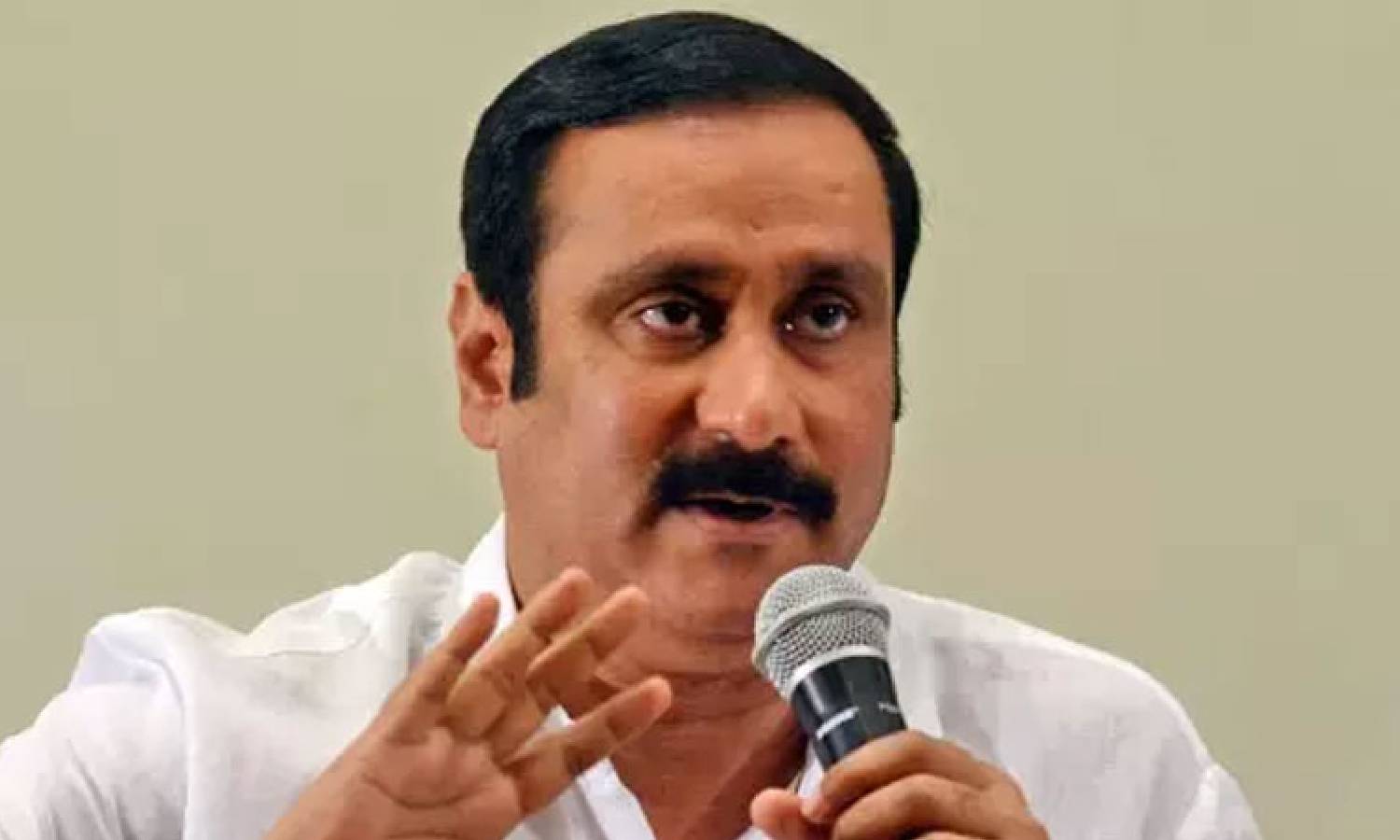 ஓராண்டாக குடும்ப அட்டைகள் வழங்கப்படாததால் மக்கள் அவதி