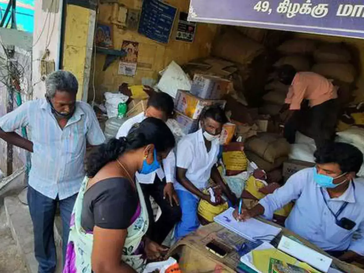 கள்ளச்சந்தையில் ரேஷன் பொருட்கள் விற்பதை தடுக்க முயற்சி