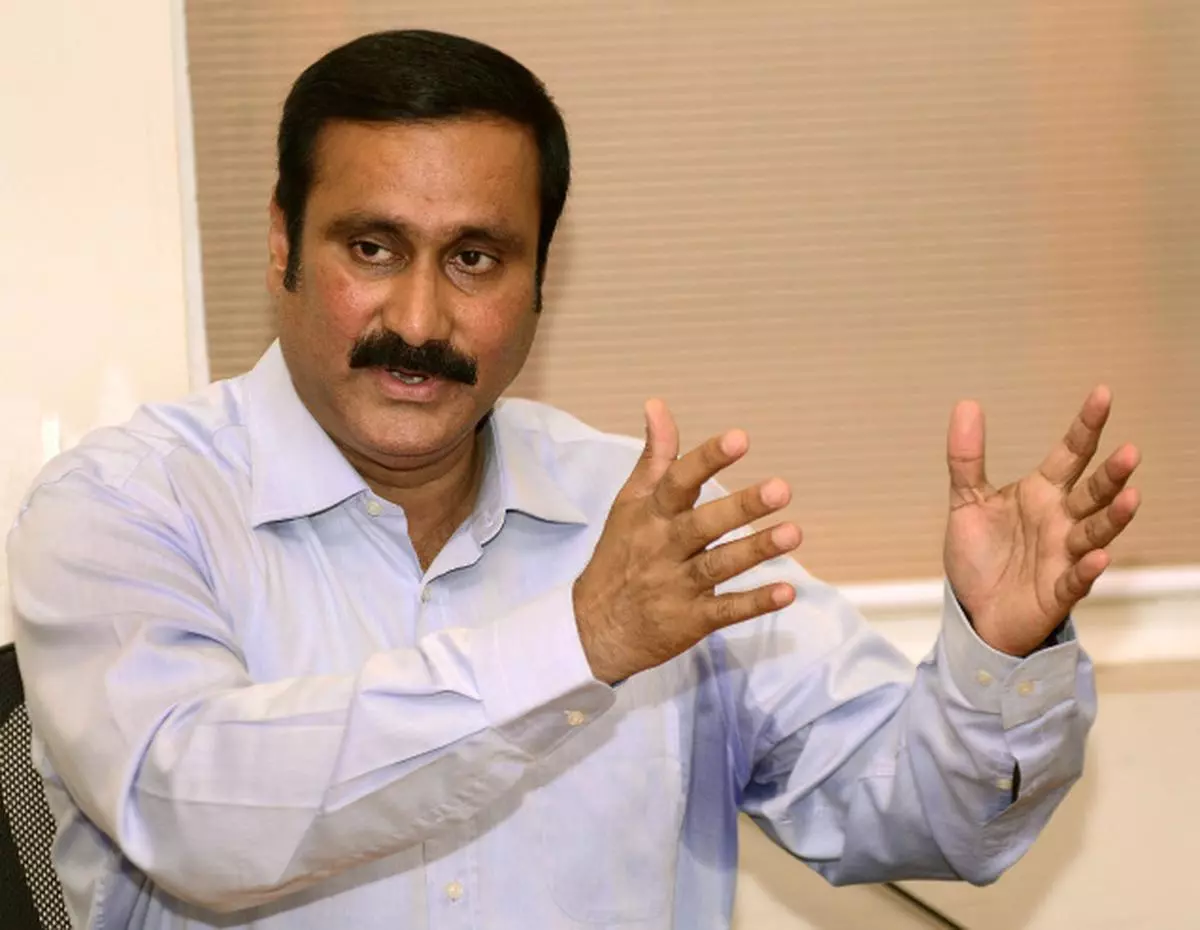 பார்வை மாற்றுத்திறனாளிகளுடன் பேச்சு நடத்தி கோரிக்கைகளை நிறைவேற்ற வேண்டும்