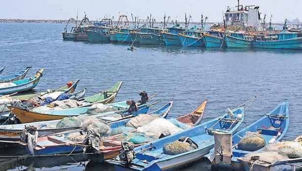 விசைப்படகில் சென்று கடலில் தவறி விழுந்து காணாமல் போனவரின் குடும்பத்திற்கு முதலமைச்சர் ஆறுதல் மற்றும் நிதியுதவி