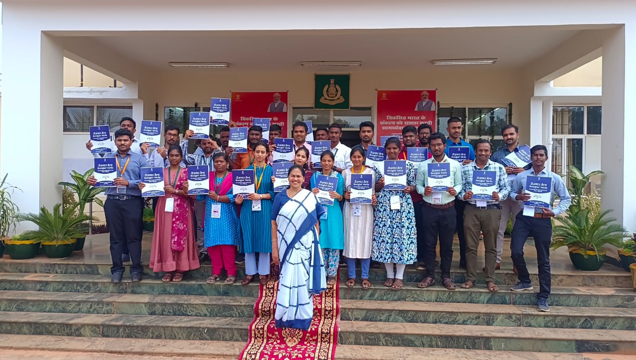 சிவகங்கையில் நடைபெற்ற வேலைவாய்ப்பு திருவிழாவில் மத்திய அரசின் பணி நியமன ஆணை