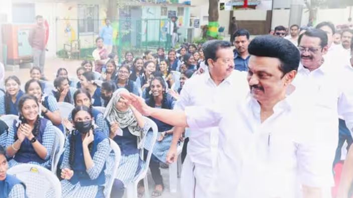 பத்தாம் வகுப்பு தேர்வு எழுதும் மாணவர்களுக்கு முதலமைச்சர் வாழ்த்து