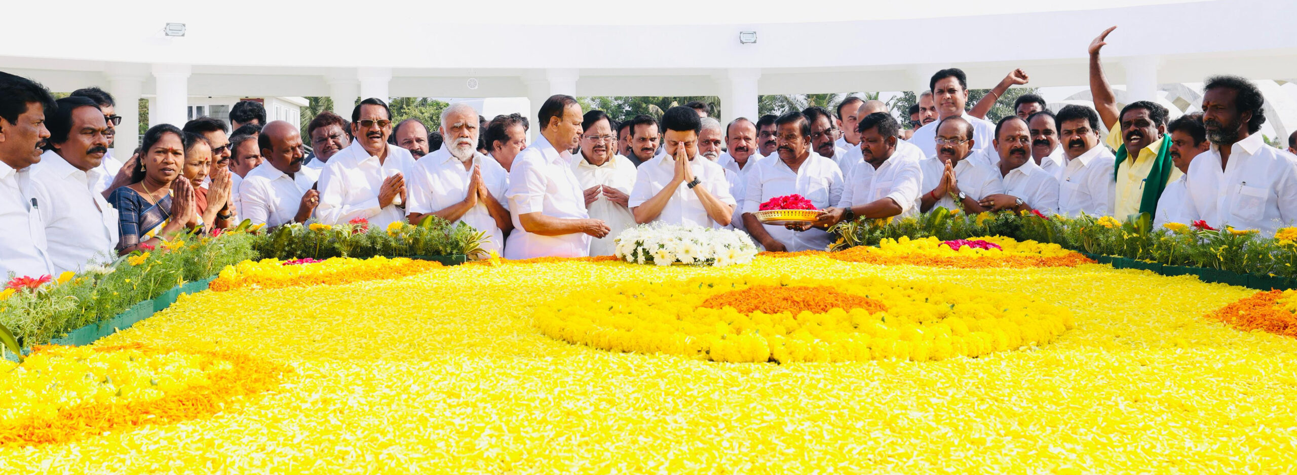 முதல்வர் ஸ்டாலினுக்கு இன்று 71-வது பிறந்த நாள்: அண்ணா நினைவிடங்களில் மரியாதை