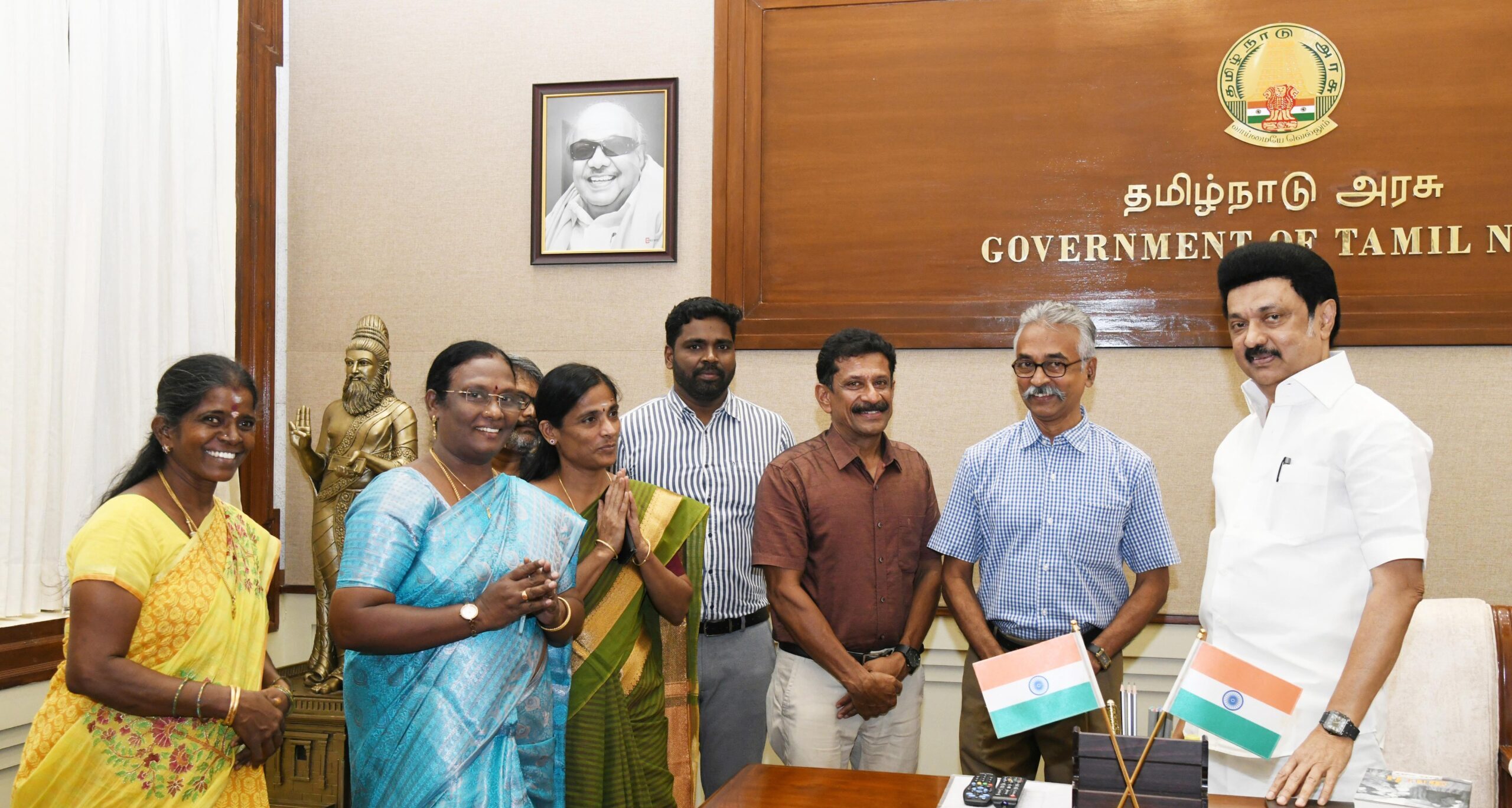 அரசு அலுவலர் சங்கங்கள் தமிழ்நாடு முதலமைச்சருக்கு நன்றி தெரிவித்தனர்