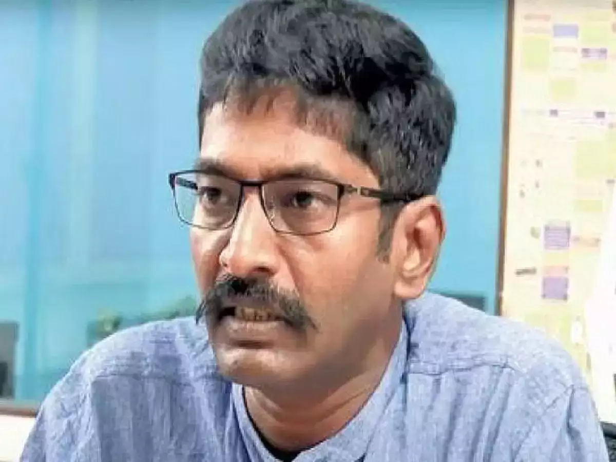 பாதுகாப்பிற்கு வந்த பெண் காவலர்கள் தன்னை தாக்கியதாக நீதிபதியிடம் சவுக்கு சங்கர் குற்றச்சாட்டு