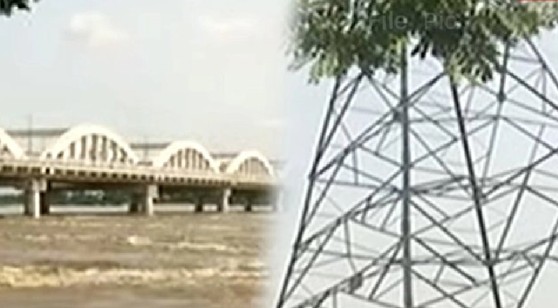 கொள்ளிடம் ஆற்றுப் பாலத்தில் போக்குவரத்து நிறுத்தம்
