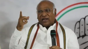 பாஜக ஆட்சியில் உற்பத்தி துறையின் பங்களிப்பு கடும் சரிவு