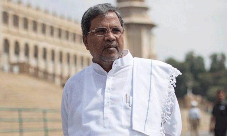 அரசியல் ரீதியிலான சிக்கலால் காங்கிரஸ் ஆலோசனை