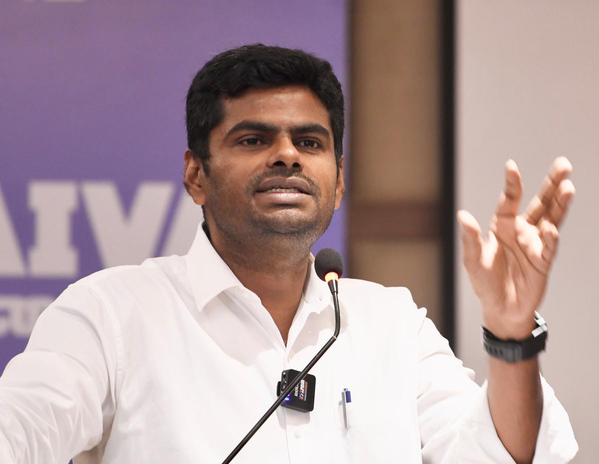 சமத்துவ சமூகம் உருவாக போராடிய இமானுவேல் சேகரனார் போற்றுவோம்- அண்ணாமலை
