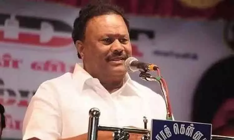 பாஜவுக்கு ஆதரவு தரவில்லை என்றால் ஓபிஎஸ், டிடிவிக்கு சிறை: திண்டுக்கல் சீனிவாசன்
